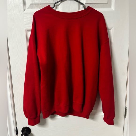 Basic red crewneck - Picture 1 of 2
